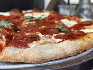 Lombardi's Pizza