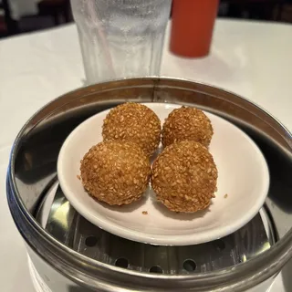 Dim Sum Sesame Balls