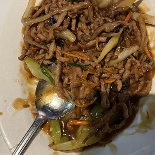 Shredded Pork with Spicy Garlic Sauce