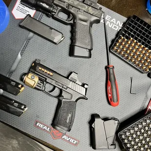 Glock 19 and Sig P365 Xmacro