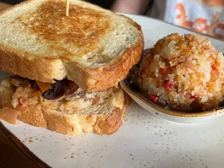 The Raleigh Times Bar