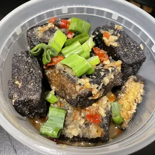 Fried Strong-Smelling Tofu