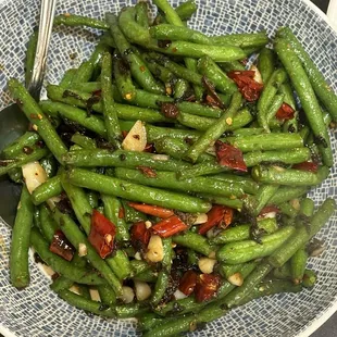 梅干菜炒四季豆 Stir-fried green beans with preserved vegetables