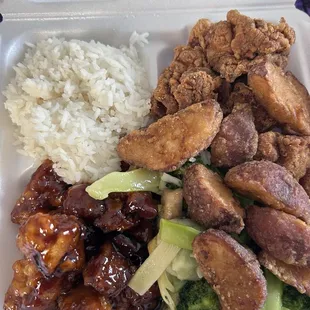Steamed Rice, potato wedges, Side Steam Vegetable, fried chicken, shrimp (Under the Veg)