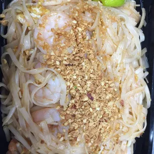 Shrimp pad Thai