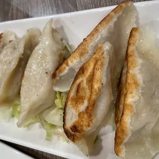 6 Pan Fried Pot Stickers