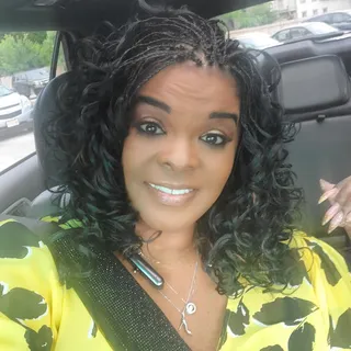 La Niya H.