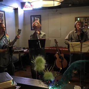 Live music!!!!