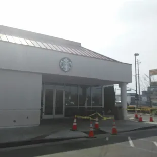 Eastland Plaza - Starbucks