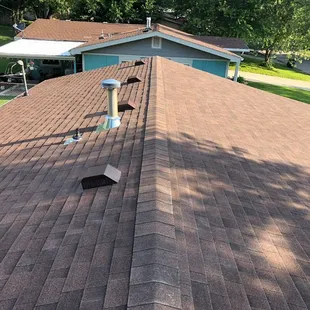 Residential Roof Replacement Material: Malarkey Vista AR   Color: Antique Brown