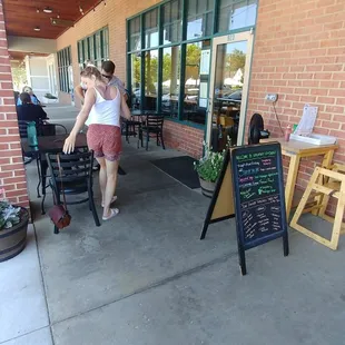 Patio/sidewalk tables