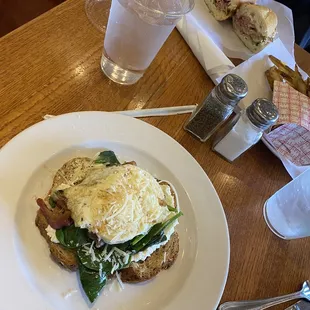 Florentine Toast, Eastportorican, and fries