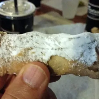 CANNOLI