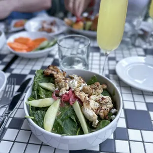 Baby kale salad with chicken