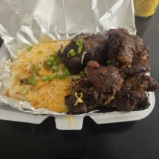Oxtails &amp; grits