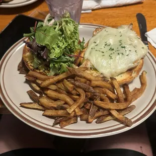 Chicken Pesto Sandwich**
