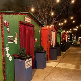 Individual Christmas Cabins - warm enough when 37 degrees out!