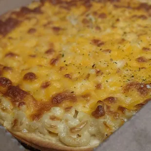 Mac n&apos; Cheese Specialty Pizza