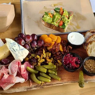 One magnificent grazing board