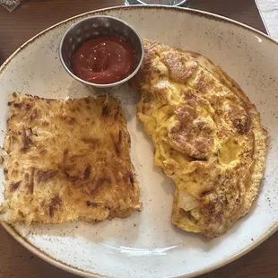 Creole omelet and hashbrowns