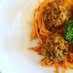 Gluten Free/ Vegetarian Quinoa Balls and Spaghetti with Marinara Sauce. Healthy Meal on the Go!