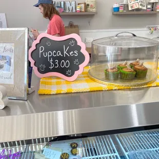 Pupcakes