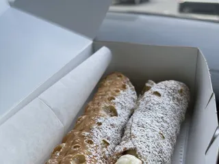 Cyn Tucci's