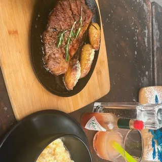 hot skillet steak & eggs