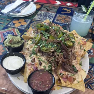 Carnitas nachos