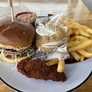 Lunch Box (2 Tenders, Burger, Fries, Cookie)
