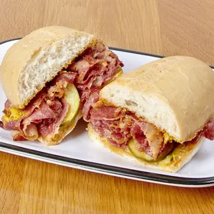 Pastrami Sando