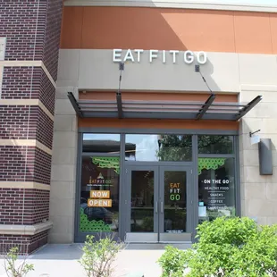entrance to eat fit go