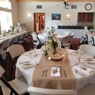 In the back wall is the serving pieces Eat it up brought including those juice and lemon water jar