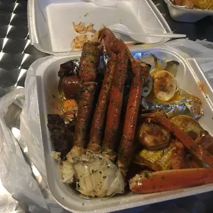 Man this place is by far one of the best seafood spots I have ever been the food is on point this is the place to come