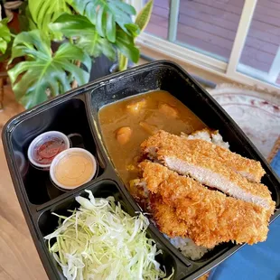 Tonkatsu curry
