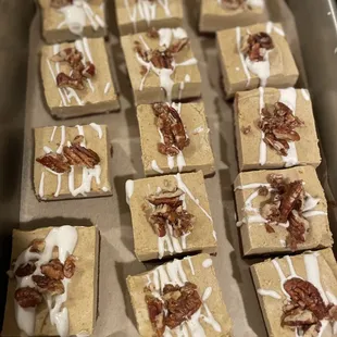 RAW VEGAN PUMPKIN PIE BITES