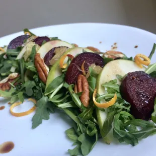 ARUGULA, ROASTED BEETS, PEARS, SPICED BAKED PECANS