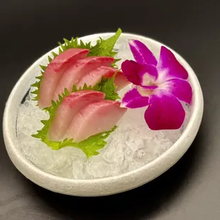 Hamachi sashimi
