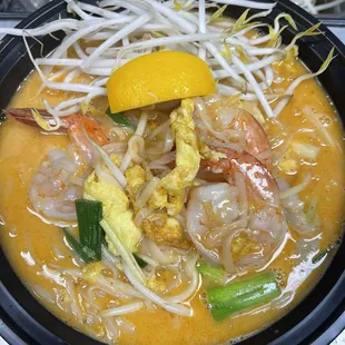 Pad-Thai Curry Shrimp