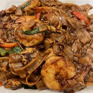 Drunken Noodle with shrimp
