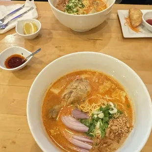 Khao Kao-Soi Chicken