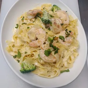 pasta dish, pasta, food