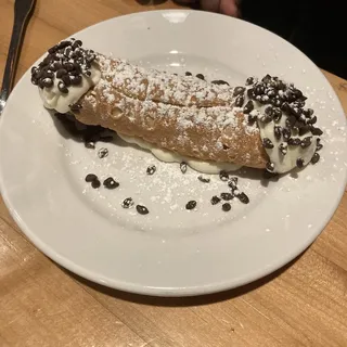 Chocolate Chip Cannoli