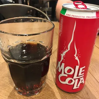 Trinca Mole Cola