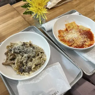 Pappardelle al Ragu di Funghi