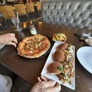 food, pizza