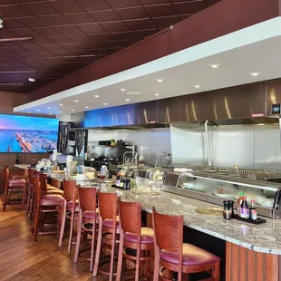 sushi and sashimi, interior