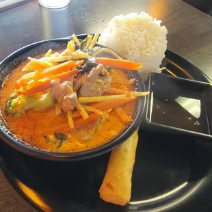 Red Curry, Spring Roll