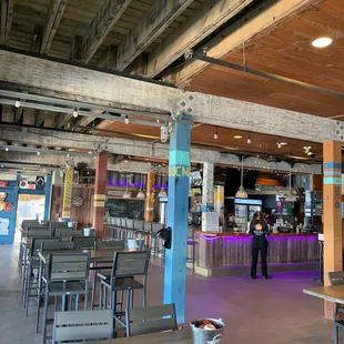 ramen and noodles, interior