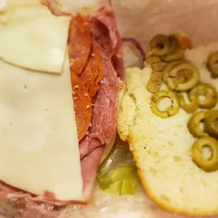 Still dry bread on the bottom, no oil and spices like the menu says ???